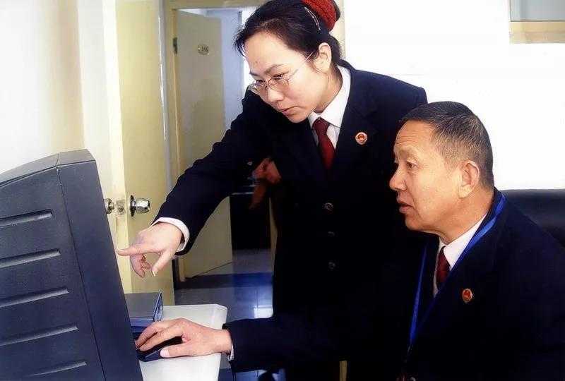 以党性铸和谐 以公正系民生(图1) 以党性铸和谐 以公正系民生(图1)