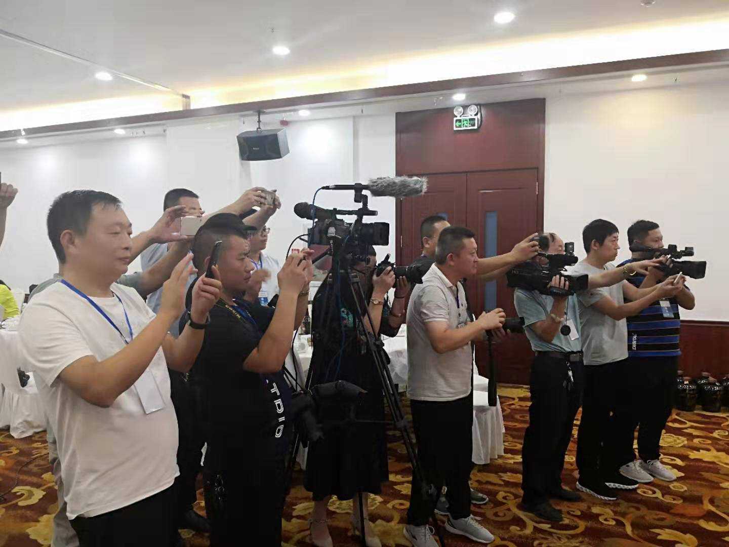 2019佑军醉酒业封藏大典开启(图1) 2019佑军醉酒业封藏大典开启(图1)