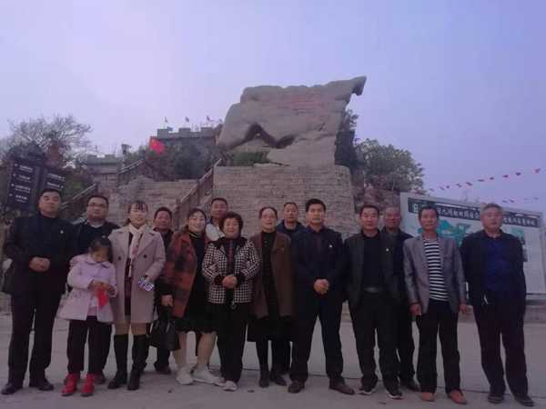 平邑县人大“不忘初心 牢记使命” 加快乡村振兴(图2) 平邑县人大“不忘初心 牢记使命” 加快乡村振兴(图2)