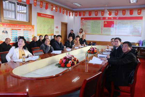 山东省青春健康俱乐部莅临赛博中学评估验收(图2) 山东省青春健康俱乐部莅临赛博中学评估验收(图2)