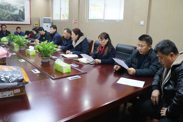 “爱心助学暖冬行动”捐赠仪式在兴蒙学校举行(图1) “爱心助学暖冬行动”捐赠仪式在兴蒙学校举行(图1)