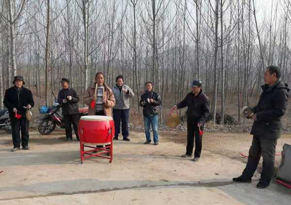 慷慨解囊修建家乡桥 弘扬正气树立“功德碑”(图3) 慷慨解囊修建家乡桥 弘扬正气树立“功德碑”(图3)