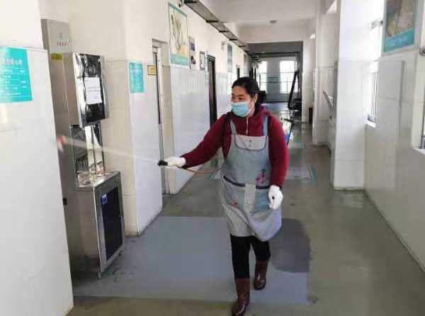 防控疫情,第二实验小学党支部在行动(图2) 防控疫情,第二实验小学党支部在行动(图2)