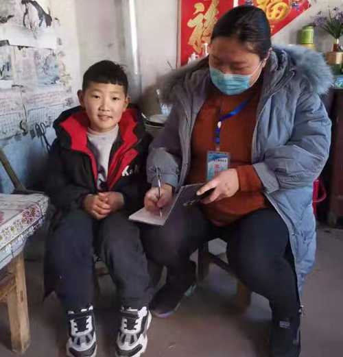疫情一线:孕妈网格员张婷的一天(图2) 疫情一线:孕妈网格员张婷的一天(图2)