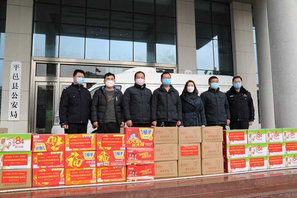 警民鱼水情谊深   颗颗爱心送亲人(图3)