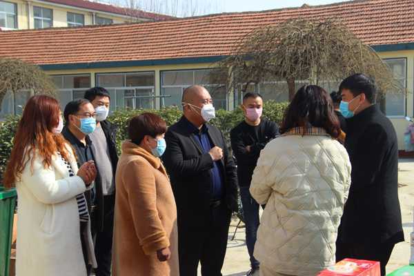 山东三秦集团，  飘扬在疫情防控一线的鲜艳旗帜(图3)