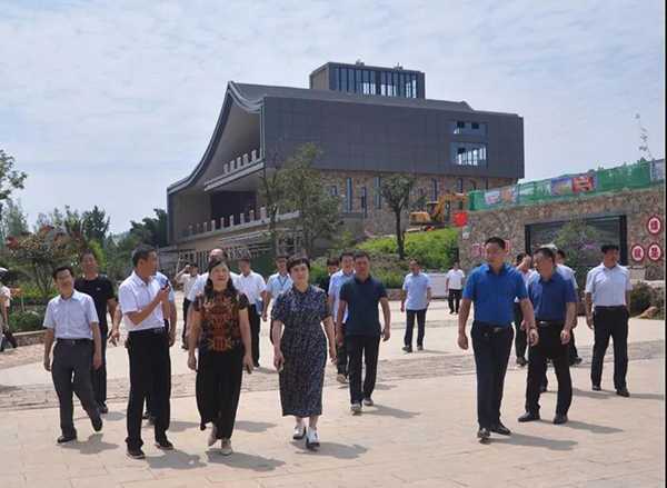 牛凌荣获五一劳动奖章殊荣(图1) 牛凌荣获五一劳动奖章殊荣(图1)