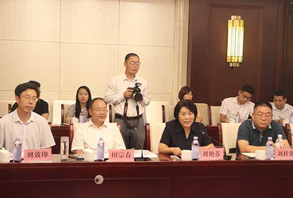 省体育局调研首届山东(临沂)体博会筹备工作(图3) 省体育局调研首届山东(临沂)体博会筹备工作(图3)