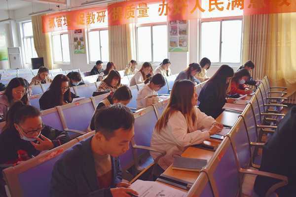 地方镇中心校开展教育宣传工作集中培训活动(图2) 地方镇中心校开展教育宣传工作集中培训活动(图2)