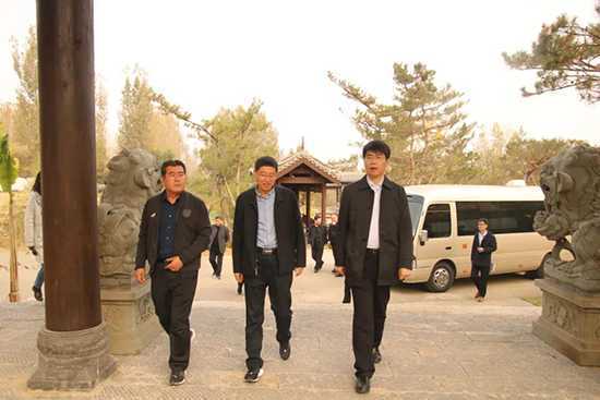 阳谷县委副书记田学超一行赴院东头镇考察学习(图1)