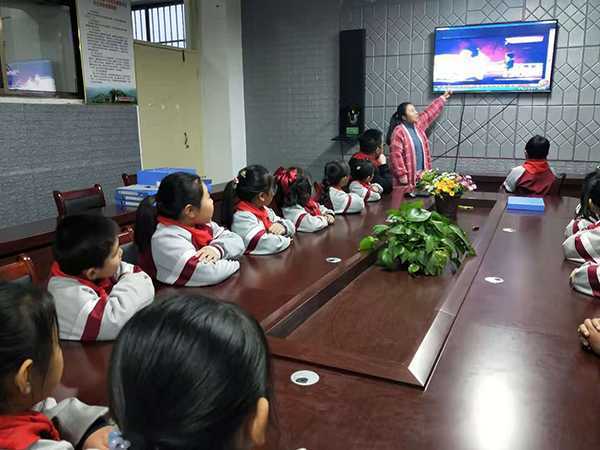 苏城小学开展组织学习十九届五中全会精神活动(图2)