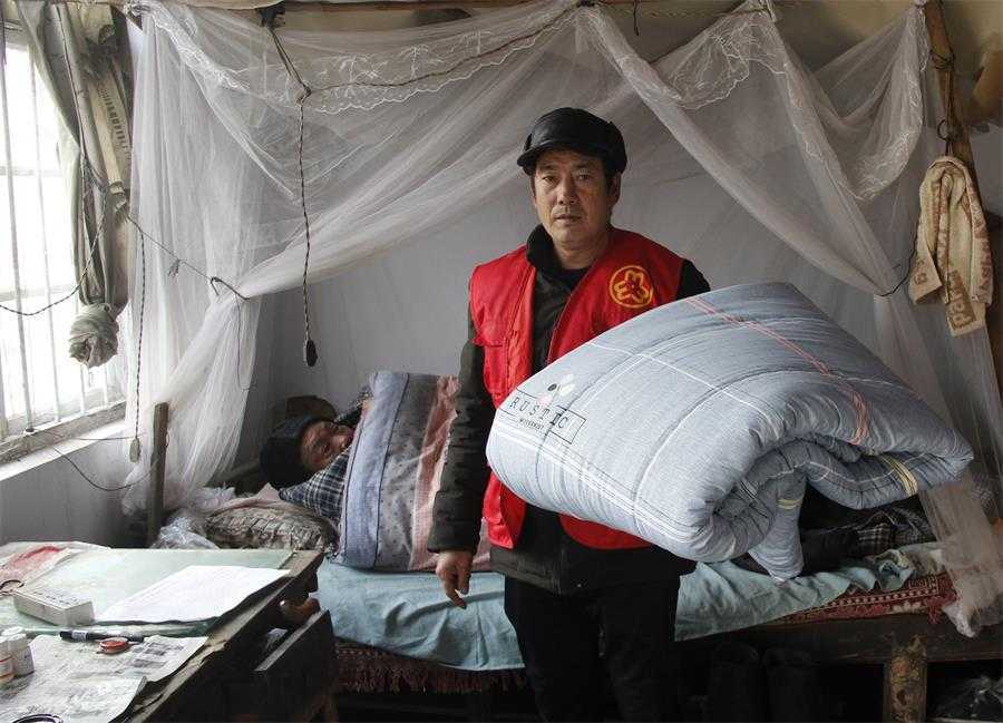 山东平邑经开区开展“爱心暖冬”志愿服务活动(图1)