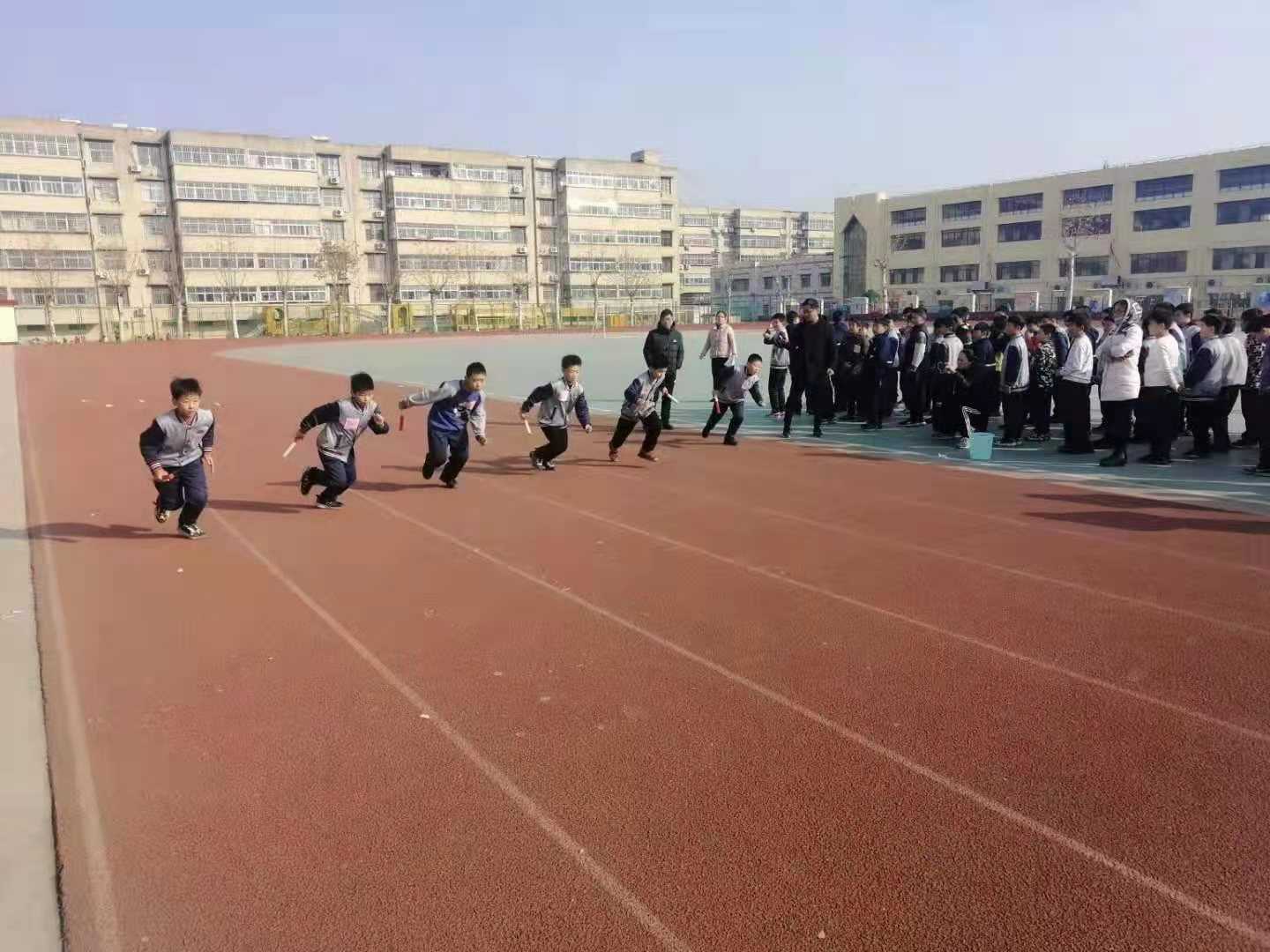 兴蒙学校举行“庆元旦 迎新年” 系列主题活动(图3) 兴蒙学校举行“庆元旦 迎新年” 系列主题活动(图3)