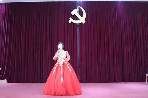沂水县泉庄镇举办离退休干部座谈会暨文艺汇演(图2) 沂水县泉庄镇举办离退休干部座谈会暨文艺汇演(图2)