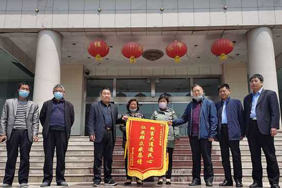 党建引领 精准发力 “五抓”铺就仁泉小康底色(图3) 党建引领 精准发力 “五抓”铺就仁泉小康底色(图3)