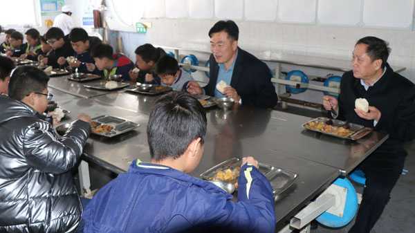 实验小学教育联盟:午餐营养 食安先行(图1) 实验小学教育联盟:午餐营养 食安先行(图1)
