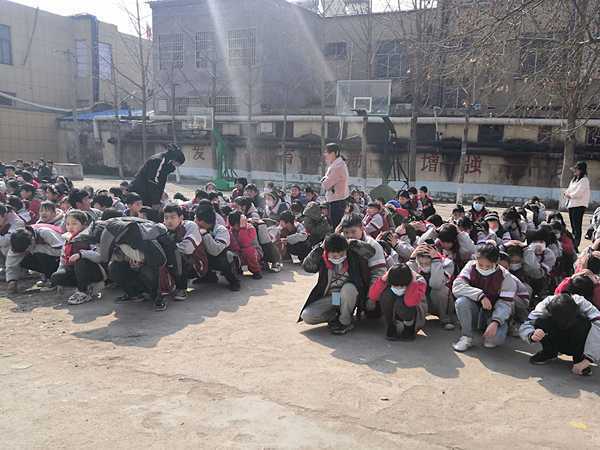 开展应急消防演练  增强避险减灾意识(图2)