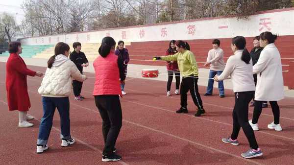 实验小学教育联盟巾帼绽芳“庆三八”(图3) 实验小学教育联盟巾帼绽芳“庆三八”(图3)