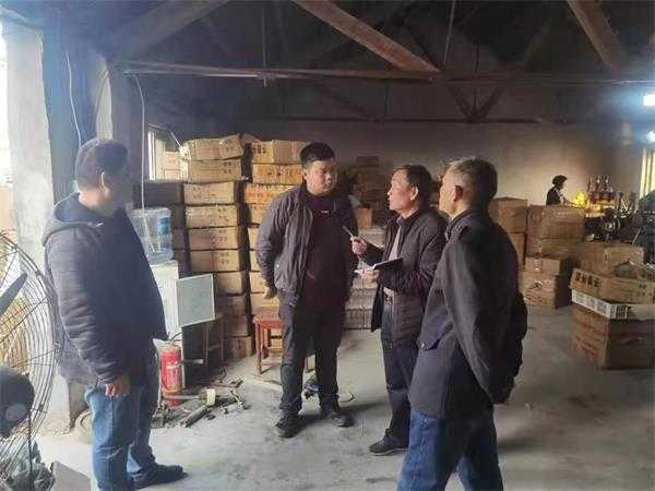 开展小微商贸行业安全生产专项检查(图1) 开展小微商贸行业安全生产专项检查(图1)