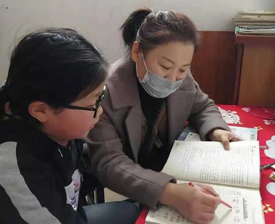 扎根农村教育 谱写无悔人生(图1) 扎根农村教育 谱写无悔人生(图1)