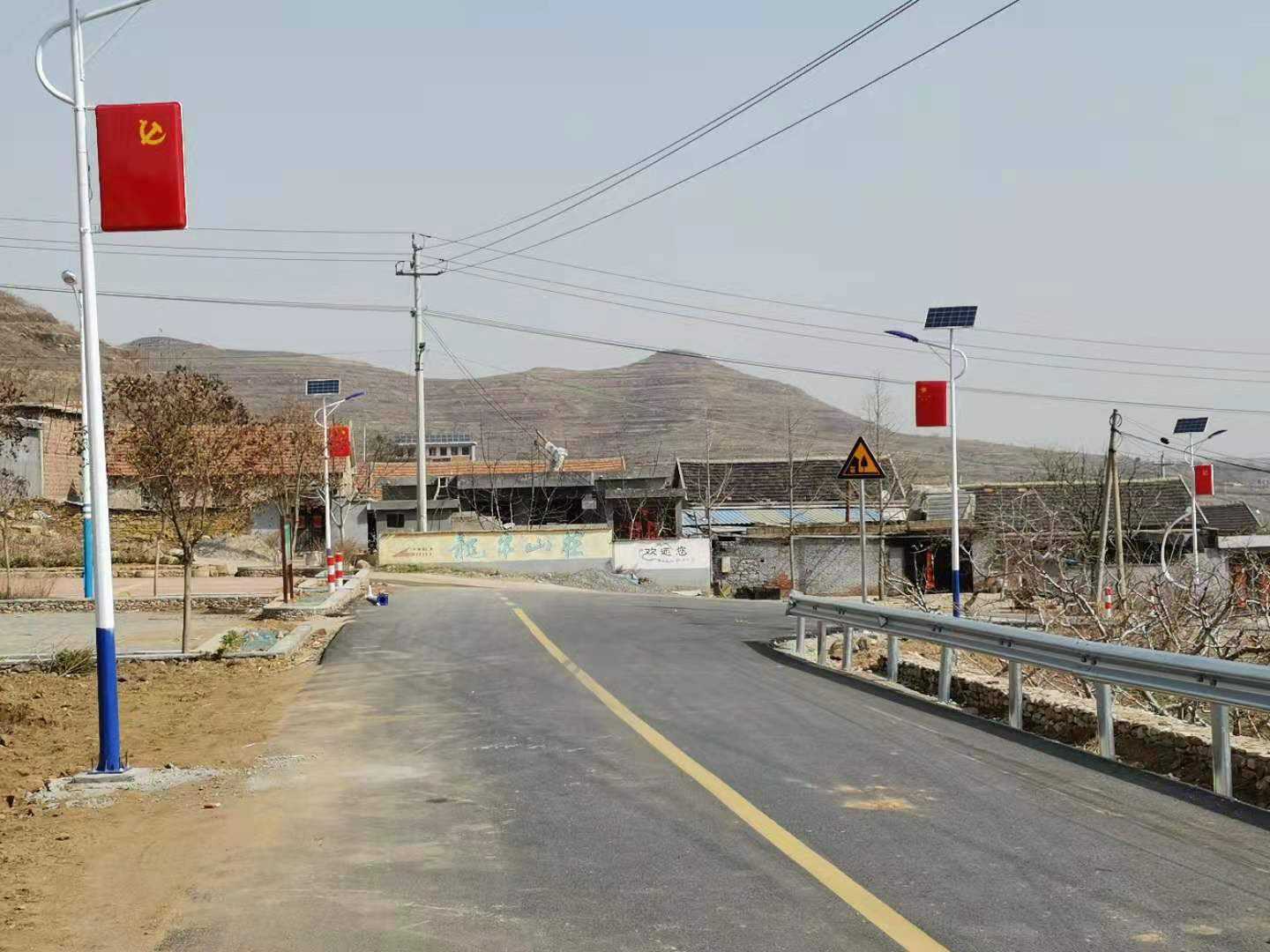 照亮群众幸福路 点亮乡村振兴梦(图2) 照亮群众幸福路 点亮乡村振兴梦(图2)