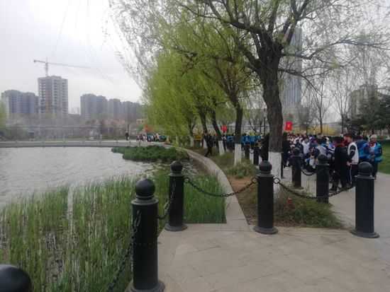 笑靥踏春行 不负好韶光(图2)