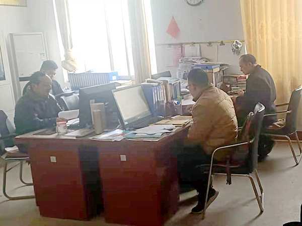 落实全县教育大会精神 推动工作进步(图1)