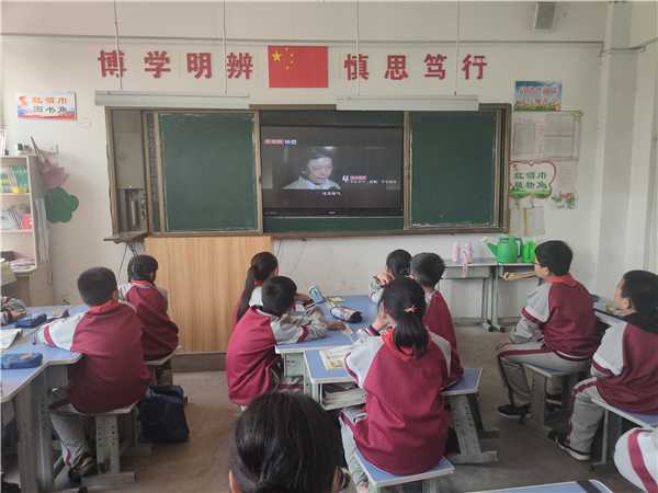 大泉小学开展“512”大地震主题教育活动(图2)