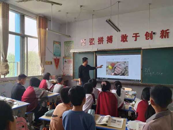东家庄完小开展防灾减灾日主题教育活动(图2)