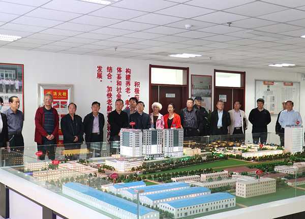 微电影《老师和他的母亲》召开作品研讨会(图4) 微电影《老师和他的母亲》召开作品研讨会(图4)