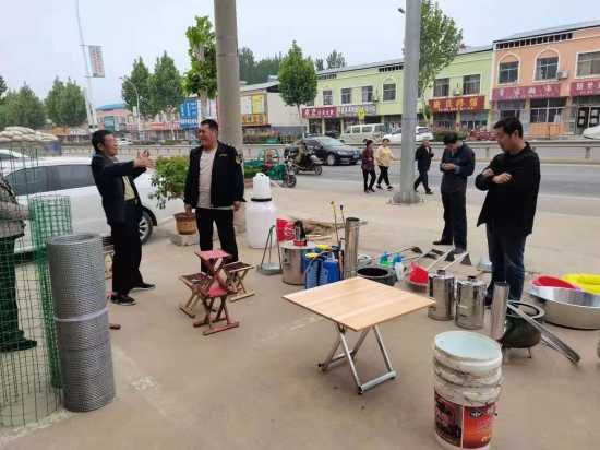 丰阳镇:聚力常态整治 打造整洁路域环境(图3) 丰阳镇:聚力常态整治 打造整洁路域环境(图3)