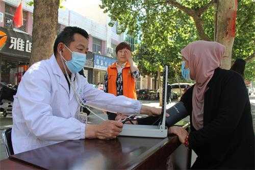 平邑街道开展第三十一次全国助残日活动(图1)