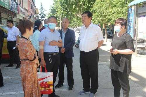 涓涓热血 传递红色正能量(图1)