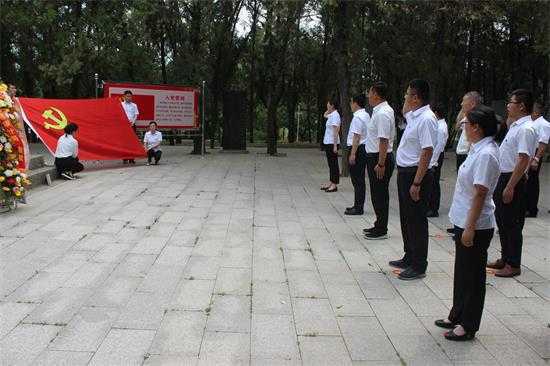 丰阳镇：开展党性教育 接受红色精神洗礼(图2)