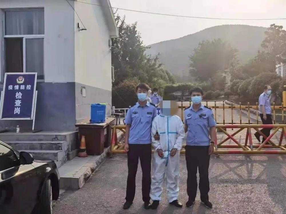 【“铁拳1号”】 平邑警方抓获一名犯罪嫌疑人(图1)