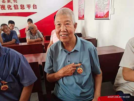 平邑县铜石镇：光荣在党50年  光辉力量铸党魂(图2)