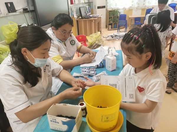 “携手呵护 关爱健康”爱心查体活动(图1) “携手呵护 关爱健康”爱心查体活动(图1)