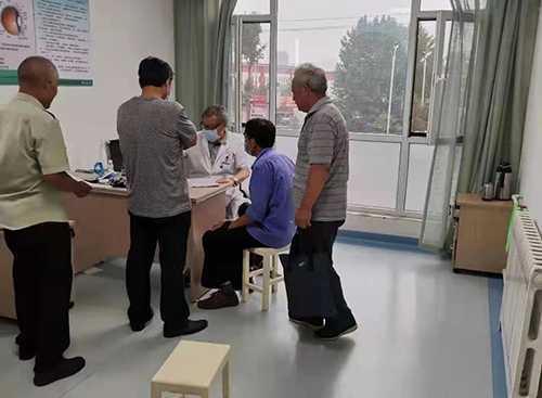 沂水县高庄镇组织优抚对象免费体检(图1) 沂水县高庄镇组织优抚对象免费体检(图1)
