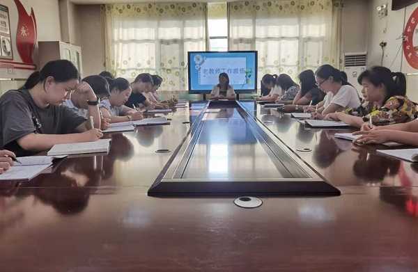 “传承共享 引领成长”优秀教师经验分享(图1) “传承共享 引领成长”优秀教师经验分享(图1)