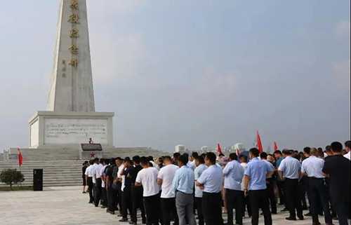 兰陵县庆“七一”学党史、感党恩、跟党走活动在新兴镇举行(图1) 兰陵县庆“七一”学党史、感党恩、跟党走活动在新兴镇举行(图1)