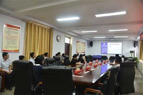 沂南团县委领导到平邑街道指导工作(图1)
