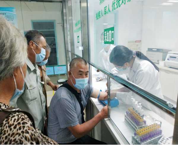 关爱老兵 健康体检(图2) 关爱老兵 健康体检(图2)
