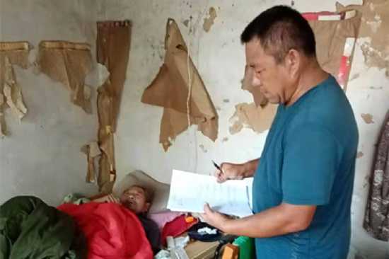 残联盛夏送“清凉” 宣传残疾证换发(图1) 残联盛夏送“清凉” 宣传残疾证换发(图1)