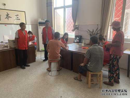 汪家坡村积极开展志愿服务活动(图1) 汪家坡村积极开展志愿服务活动(图1)