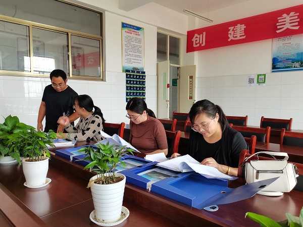 柏林镇中心校组织开展秋季开学检查“校校行”活动(图2) 柏林镇中心校组织开展秋季开学检查“校校行”活动(图2)