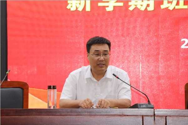 爱与责任共携手 求真务实创未来(图2) 爱与责任共携手 求真务实创未来(图2)