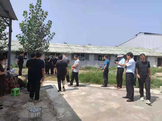 丰阳镇退役军人志愿者协助环保开展督查行动(图2) 丰阳镇退役军人志愿者协助环保开展督查行动(图2)