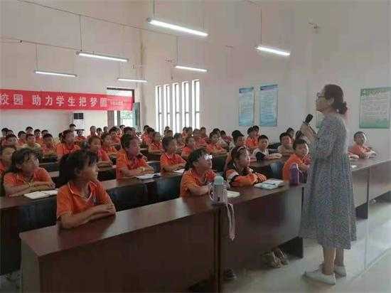 开设心智教育课堂 助力孩子成长(图2) 开设心智教育课堂 助力孩子成长(图2)