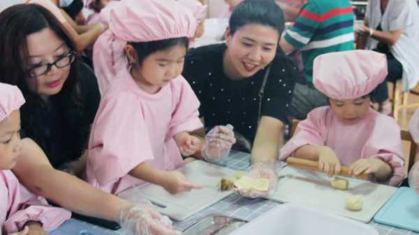 平邑县实验小学教育集团 附属幼儿园“花好月圆,情满中秋”(图2) 平邑县实验小学教育集团 附属幼儿园“花好月圆,情满中秋”(图2)