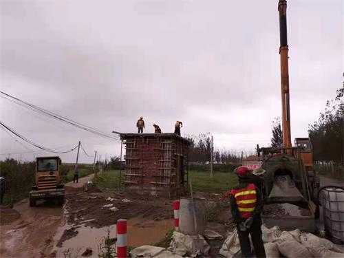 抢抓时机 深入推进高标准农田建设(图2) 抢抓时机 深入推进高标准农田建设(图2)